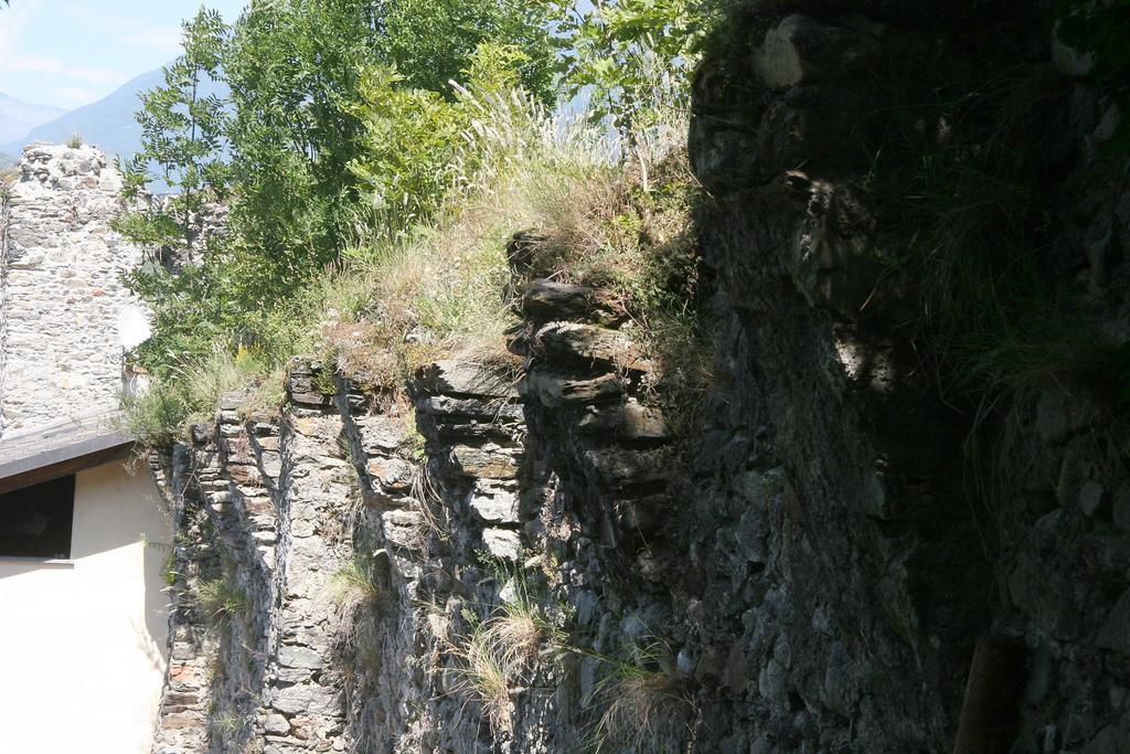 Ostello Del Castello تيرانو المظهر الخارجي الصورة