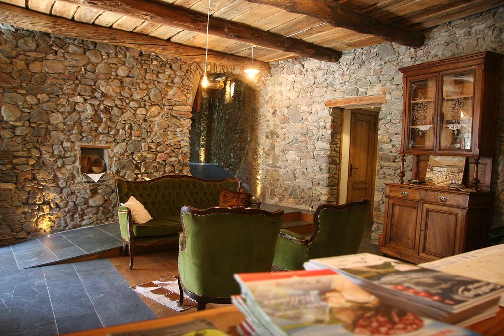 Ostello Del Castello تيرانو المظهر الخارجي الصورة