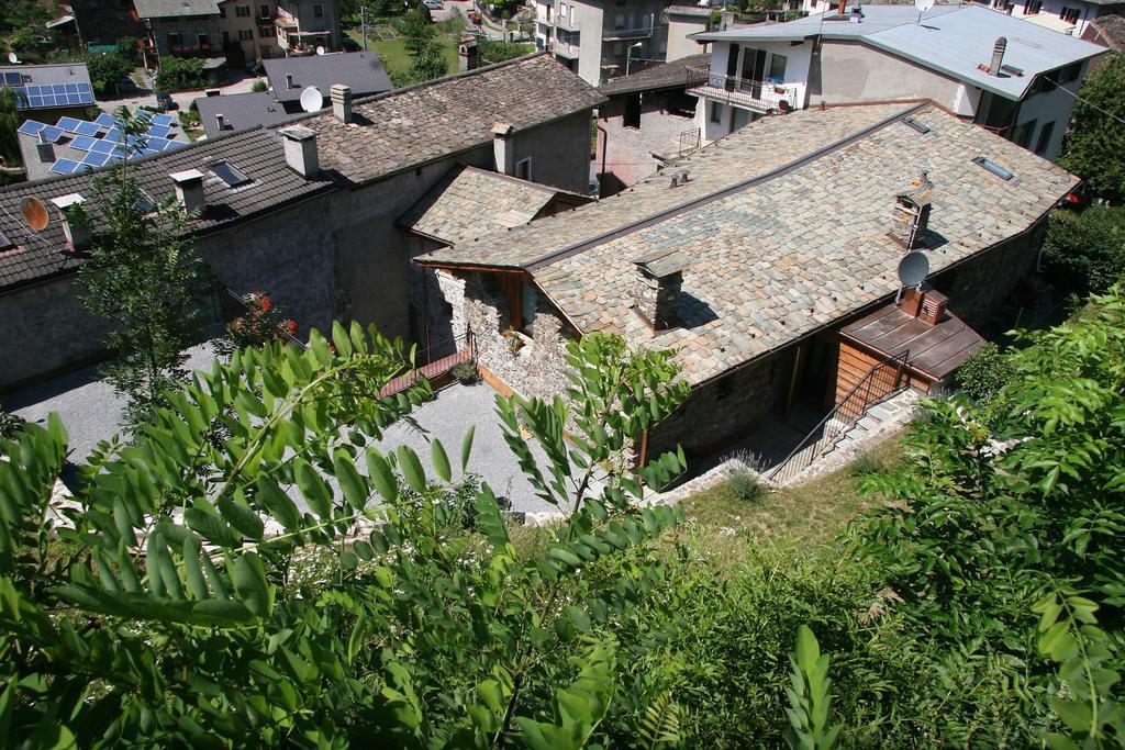 Ostello Del Castello تيرانو المظهر الخارجي الصورة