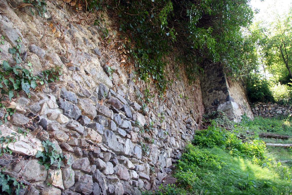 Ostello Del Castello تيرانو المظهر الخارجي الصورة